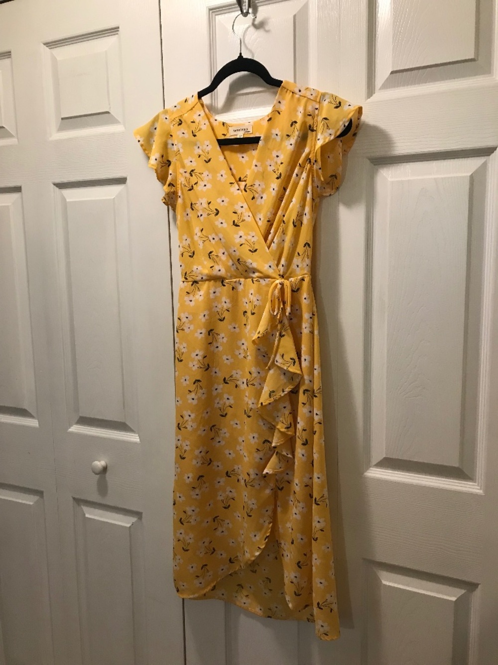 Monteau Yellow Paisley Maxi Dress
